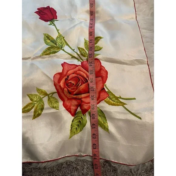 Vintage Echo Silk Scarf American Beauty Red Roses Japan - Picture 4 of 4